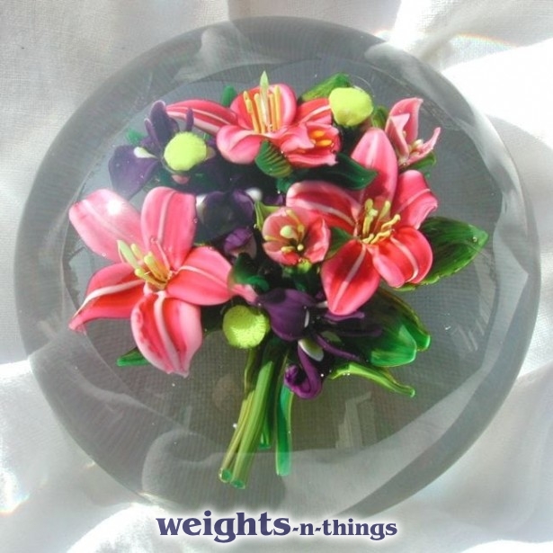 Lily & Iris Bouquet (2007) Lily & Iris Bouquet (2007)