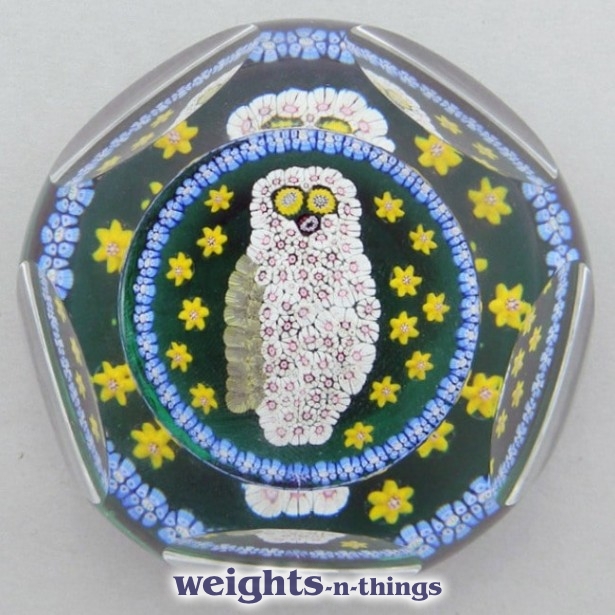 1979 Large Owl on Light-Green